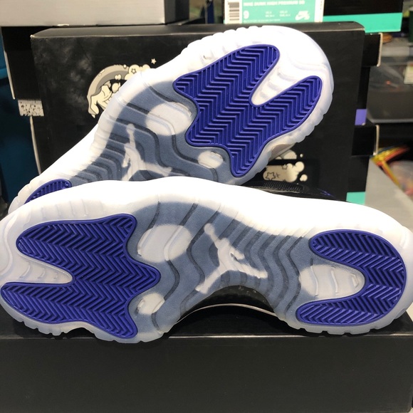 Jordan 11 SpaceJams 8.5 DEAD STOCK ☔️ ‼️SOLD‼️ - Picture 6 of 6